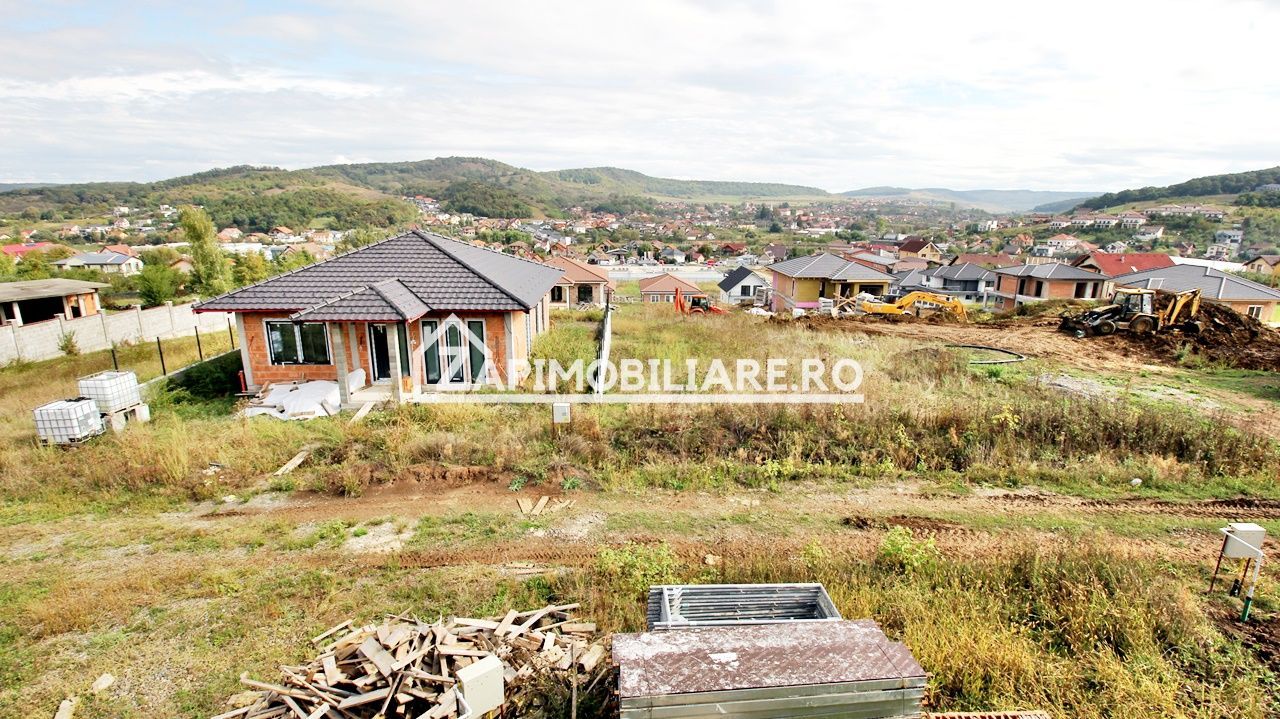 Casa 5 camere,3 băi,la cheie,138 mp,528mp teren,0% comision - Poză 4