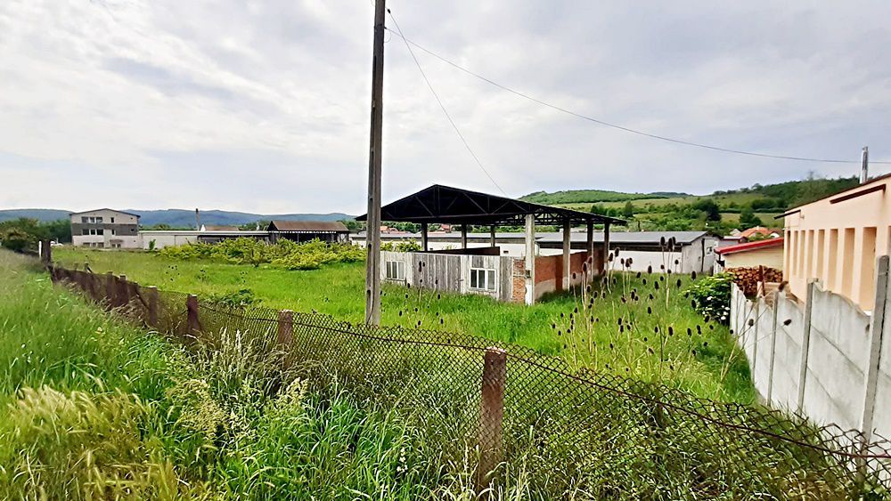 Oportunitate investitie la DN1 in loc. Persani, 2715mp -16euro/mp - Poză 9