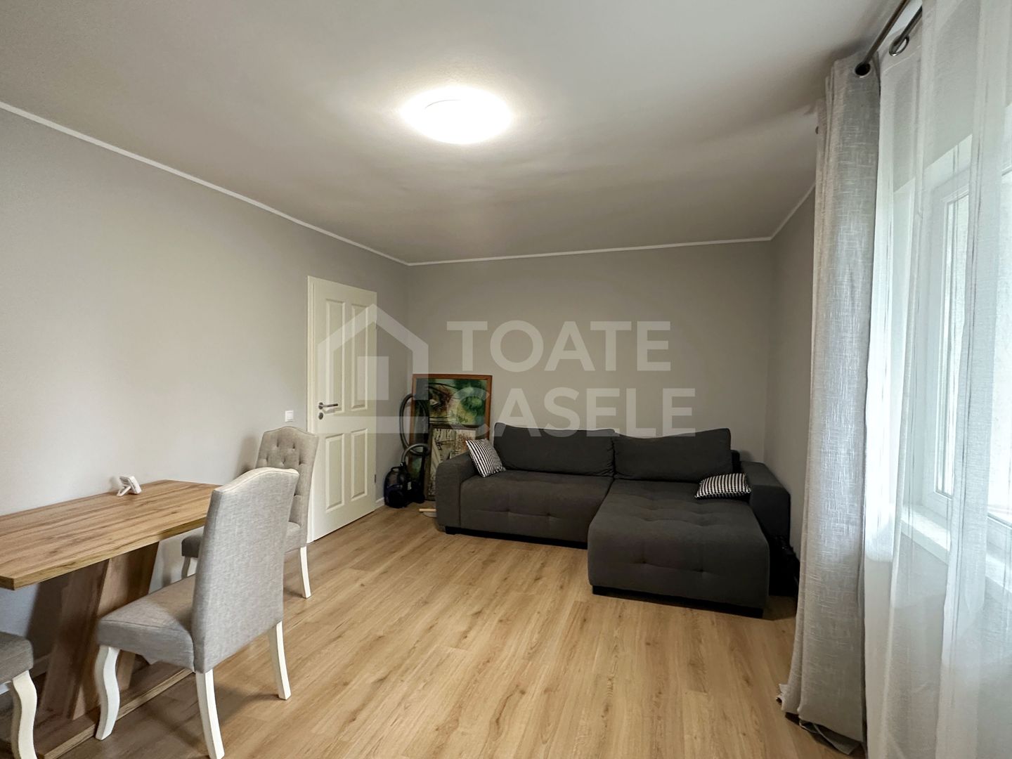 Apartament 2 camere, decomandat, zona Între Lacuri - Poză 5