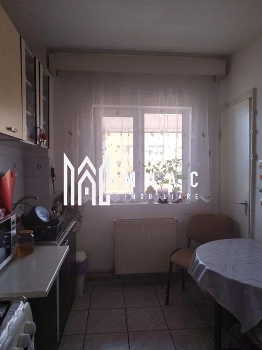 Apartament 3 camere | Balcon | Pivnita | 70MP | Vasile Aaron - Poză 1