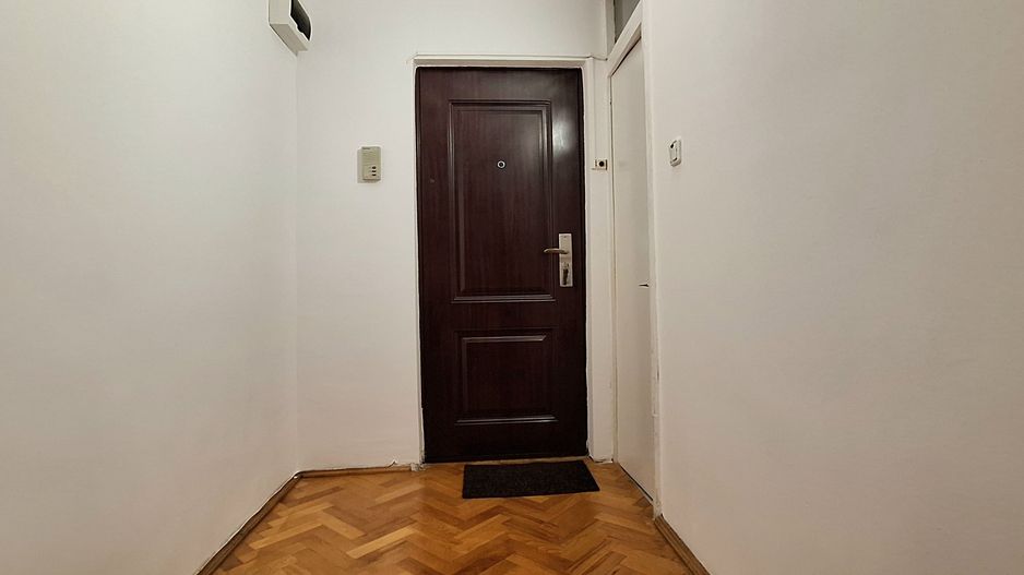Apartament renovat cu 3 camere - zona Andrei Saguna - Poză 6