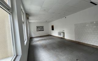 De vânzare imobil situat semicentral - Poză 1