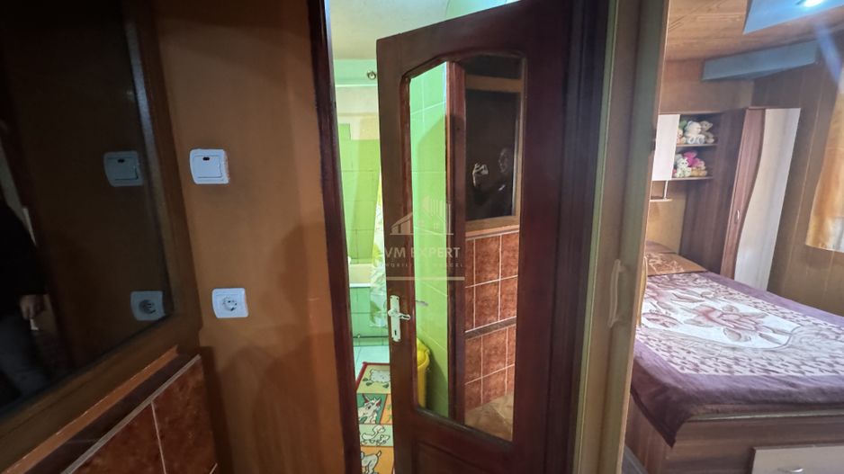 APARTAMENT CU 2 CAMERE, ETAJ 4, GRUI, CAMPULUNG - Poză 4