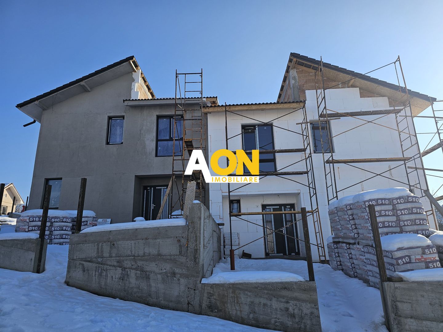 Duplex modern 121 mp utili, 4 camere, curte 315 mp, zonă liniștită - Poză 1
