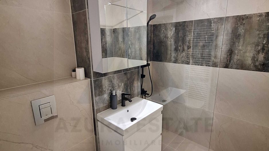 Apartament 3 camere mobilat si utilat modern parter zona Sub Arini - Poză 8