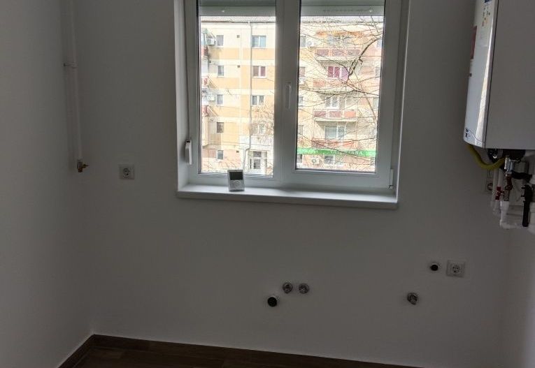 BRASADAS vinde ap 3 cam etaj 3/4 pe Careiului. - Poză 2