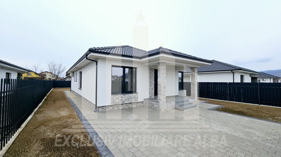 Casa individuala de vanzare, Dealul Furcilor - Poză 1