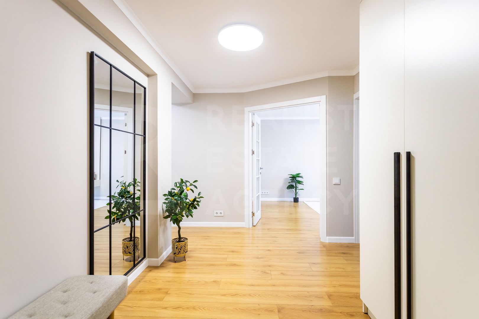 Vânzare, apartament 2 camere, str. Ion Dumeniuc, Ciocana - Poză 11