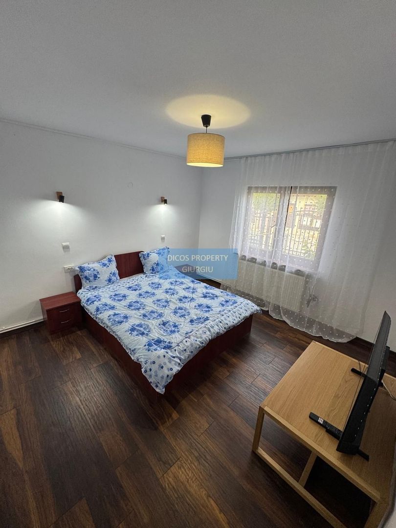 Casă de închiriat – Str. Trandafirilor - Poză 10