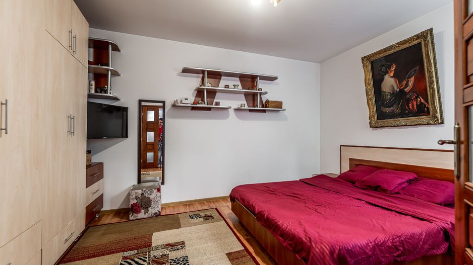 Casă în Vlaicu cu garaj și teren de 376 mp, Arad - Poză 7