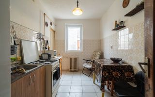 Apartament 4 camere decomandat - bvd. Revolutiei - COMISION 0 - Poză 6