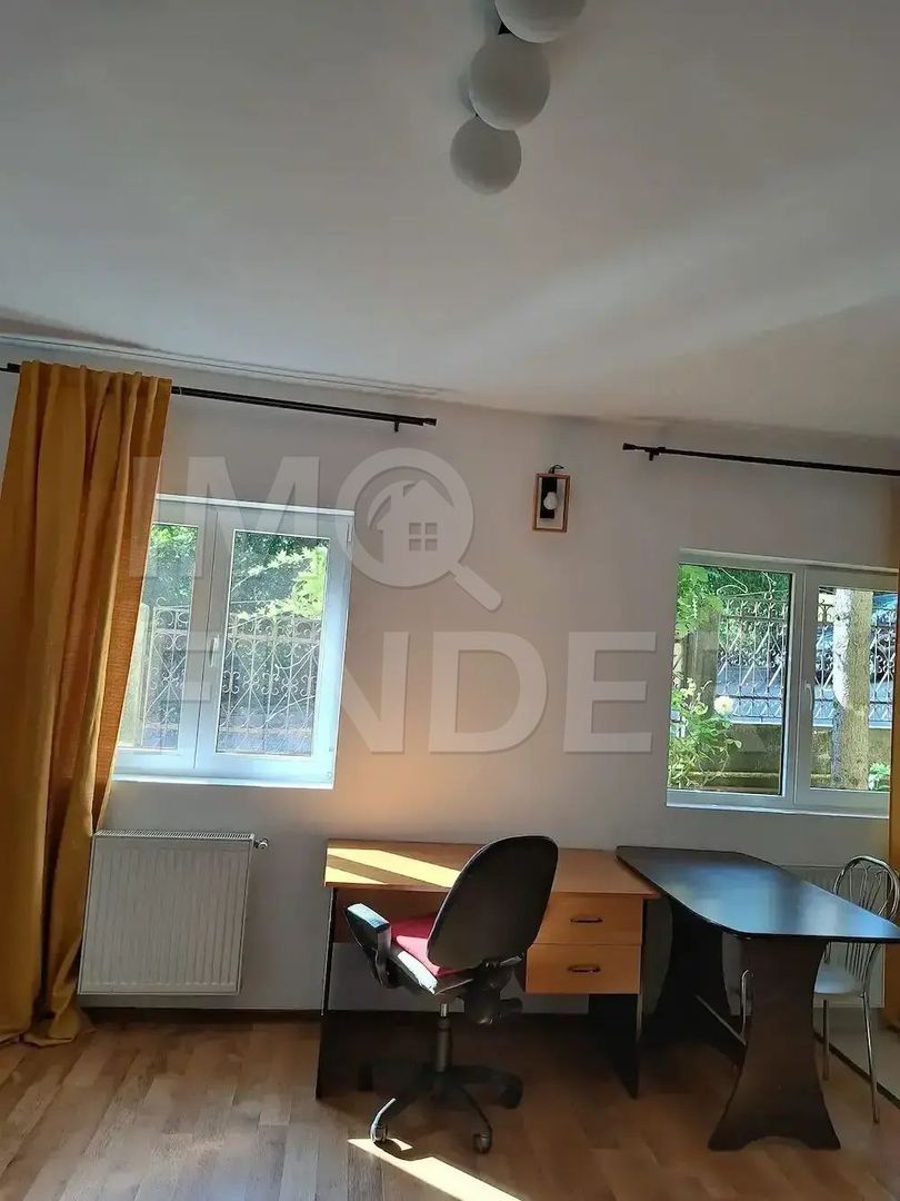 Garsonieră de închiriat în vila zona UMF / Hasdeu - Poză 3