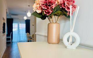 INCHIRIAT - 3 camere | de inchiriat | casuta superba - Dumbravita - Poză 2