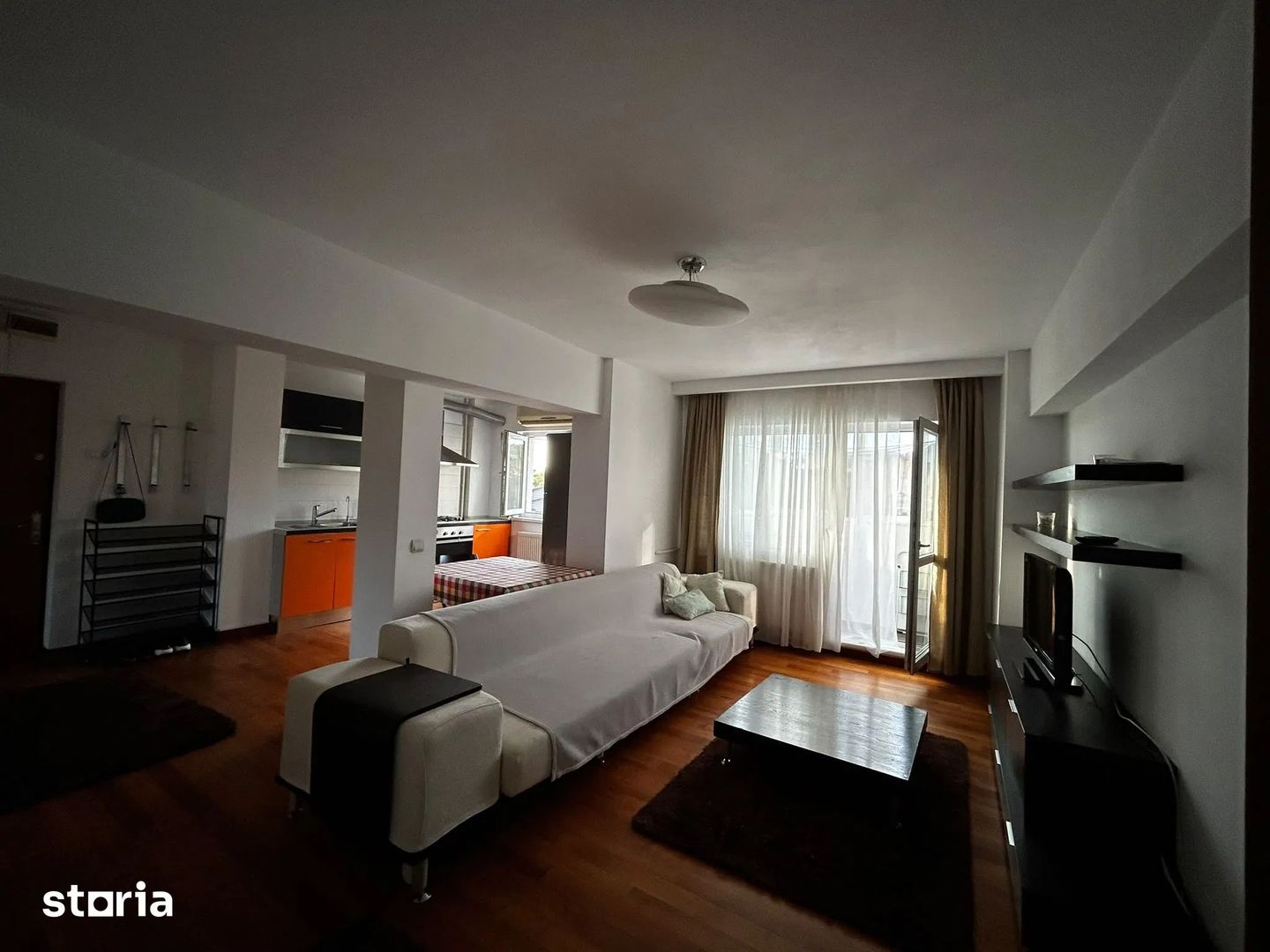Apartament 2 camere, pe Calea Calarasilor, 2 min de metrou Piata Muncii - Poză 1