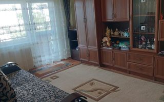 BRASADAS vinde ap 2 cam etaj 3/4 Soarelui. - Poză 1