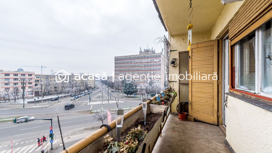 Apartament cu 4 camere decomandat cu vedere panoramica - Poză 5