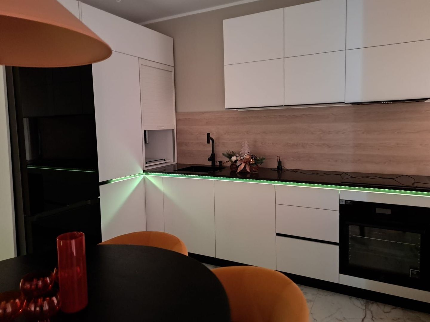 Apartament  la Isho cu vedere panoramica asupra orașului - Poză 8