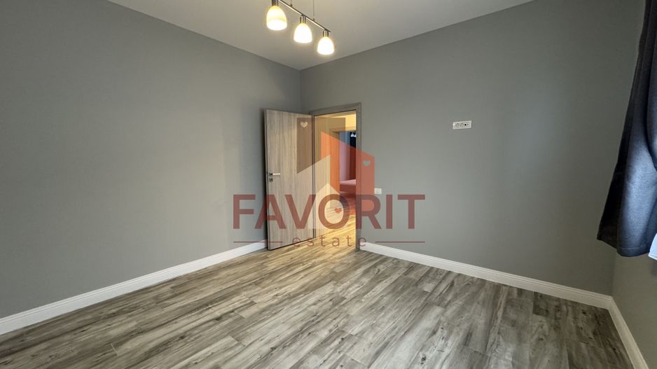 Duplex despartit prin garaj. Zona centrala - langa padure. Mobilat si utilat - Poză 8