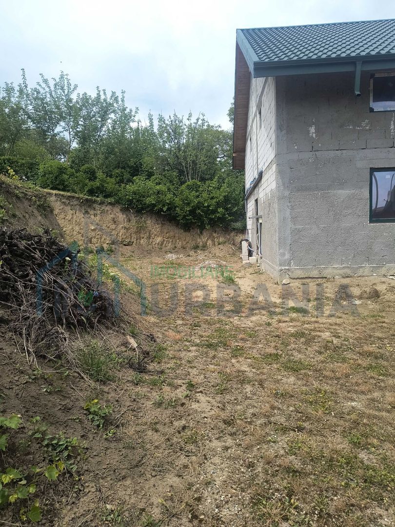 Casă de vânzare în sat Isaiia, comuna Răducăneni, județul Iași - Poză 7