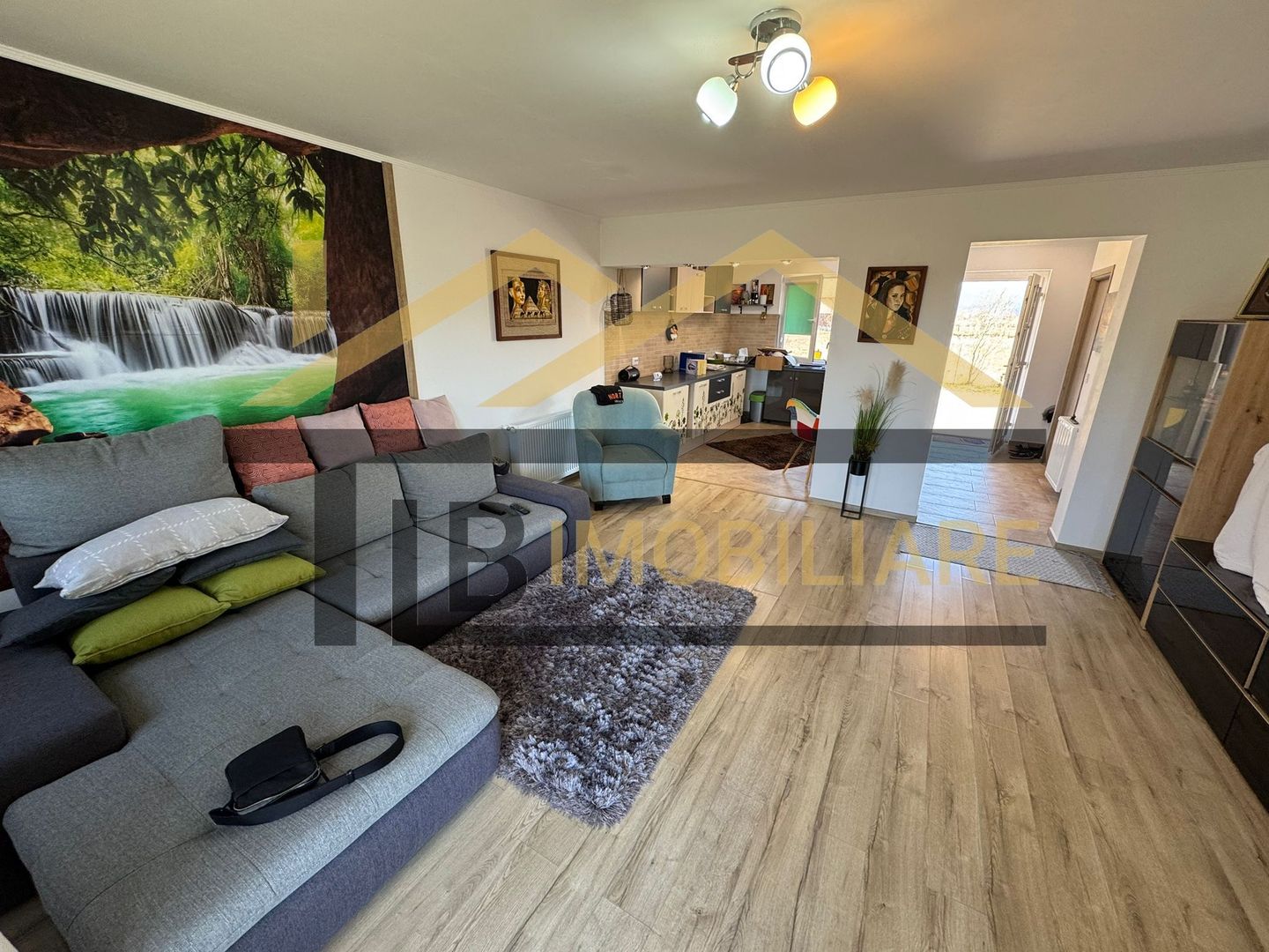 Casa cu 3 camere, 100mp, Zona Tofalau - Poză 1