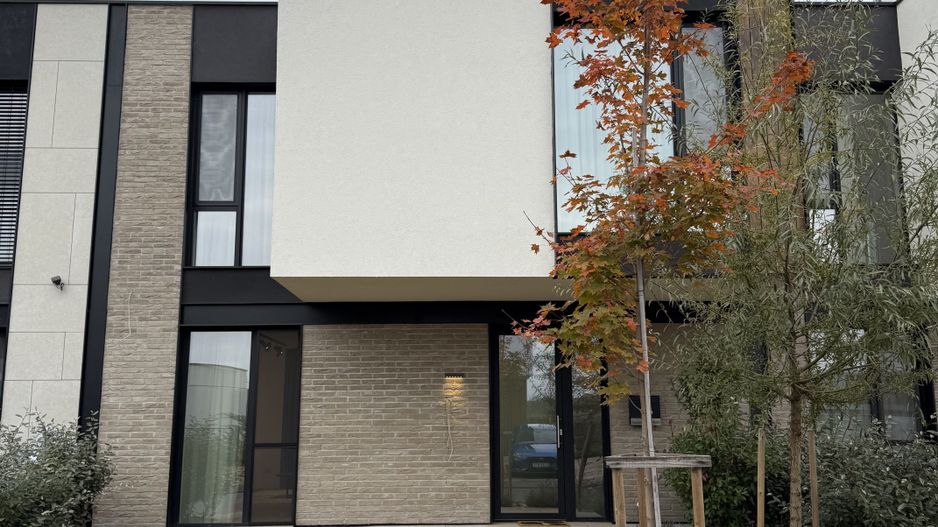 Vila tip UV03 mobilata complet in Amber Forest-prima inchiririere - Poză 1