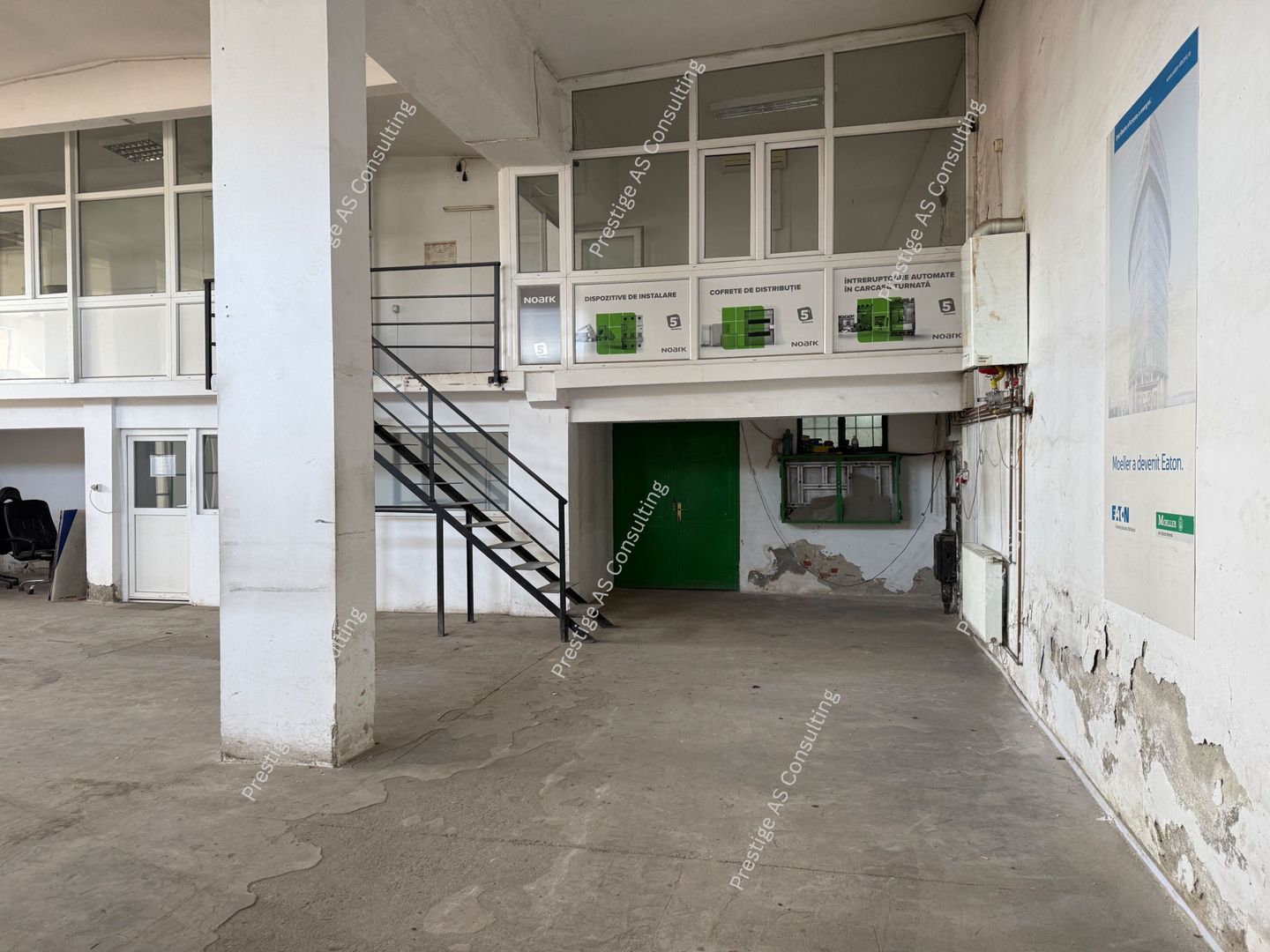 Hala 300 mp | Birouri + Vestiar | Acces auto | 3 intrari | Zona Lipovei - Poză 5