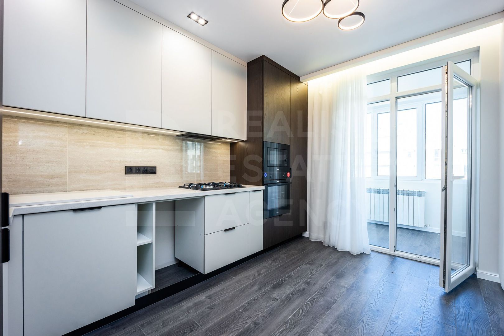 Vânzare, apartament, 3 camere, str. Vasile Lupu, Buiucani - Poză 3