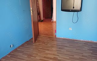 Vând apartament 4 camere - Poză 1