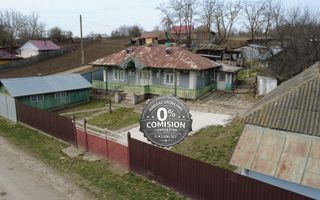 Gospodărie tradițională în localitatea SECUIA, la 10 km de Vaslui; - Poză 3