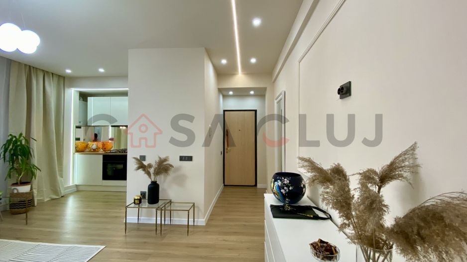 Apartament La Cheie, ultrafinisat,  Horea!! - Poză 1