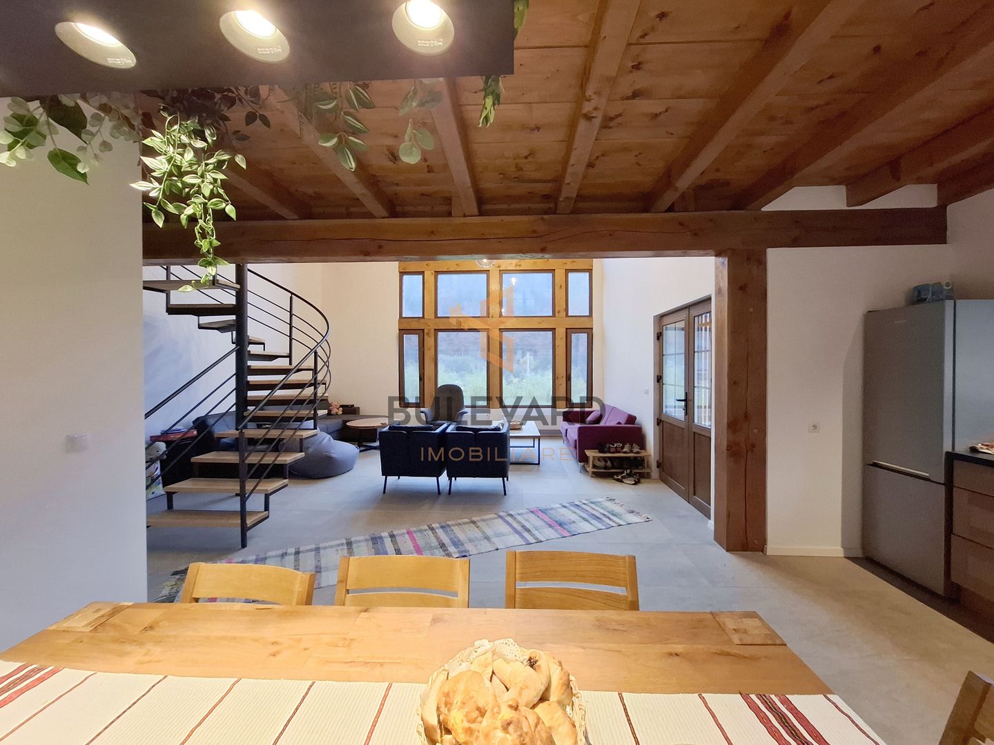 Proprietate cu potențial turistic în zona montană a Țării Lăpușului - Poză 17