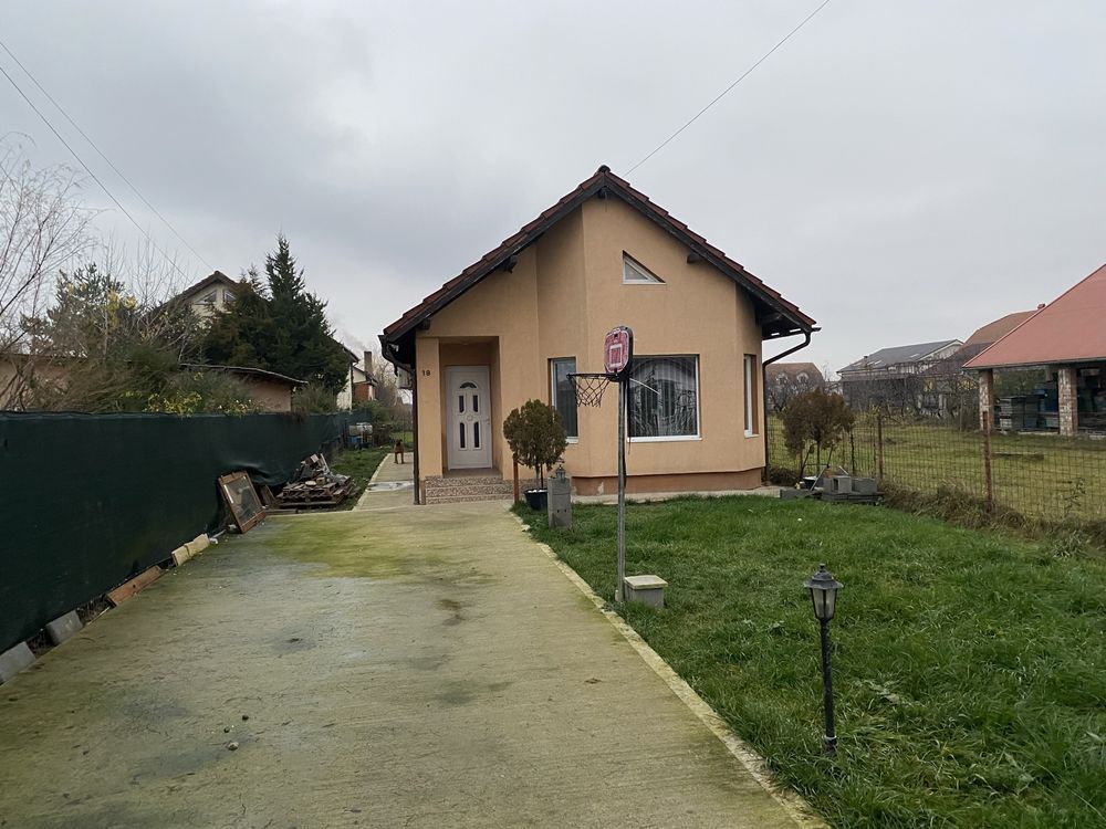 Vand casa in Amati - Poză 1