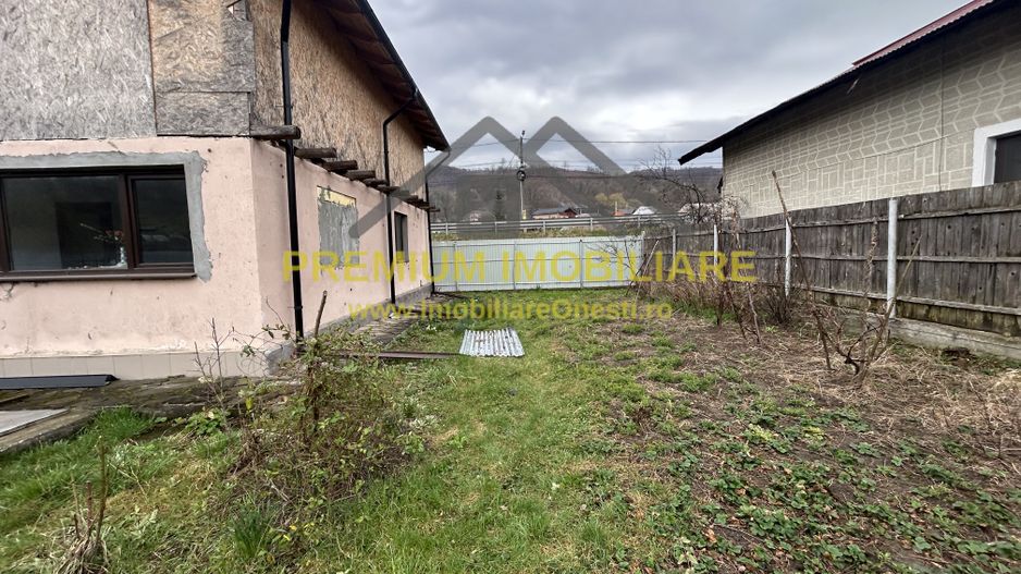 Casa de vanzare in Slanic Moldova . - Poză 15