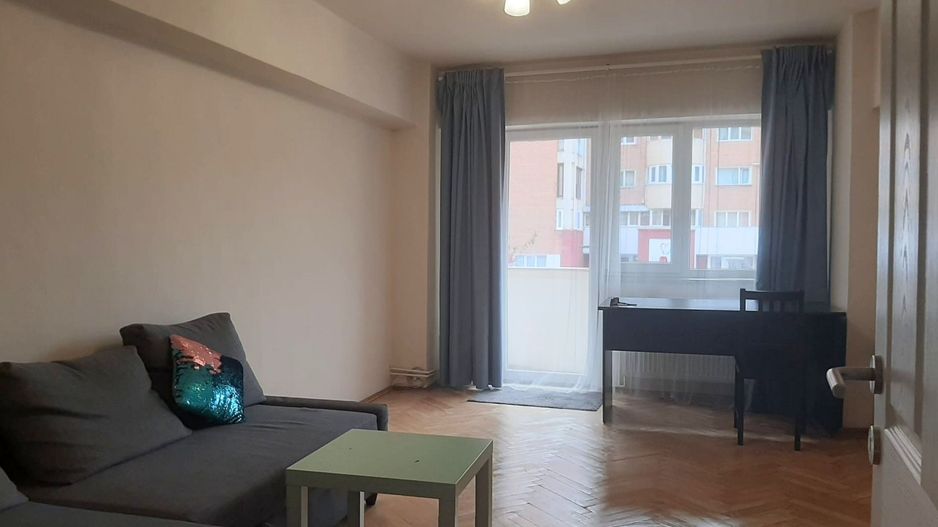 Vanzare 3 camere complet renovat zona pietonala Racadau - Poză 3