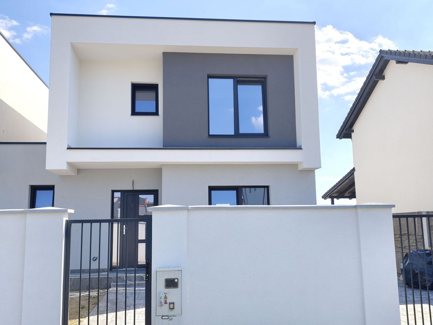 1/2 Duplex Sacalaz P+E,4Camere,2 Bai,Proiect Modern - Poză 4