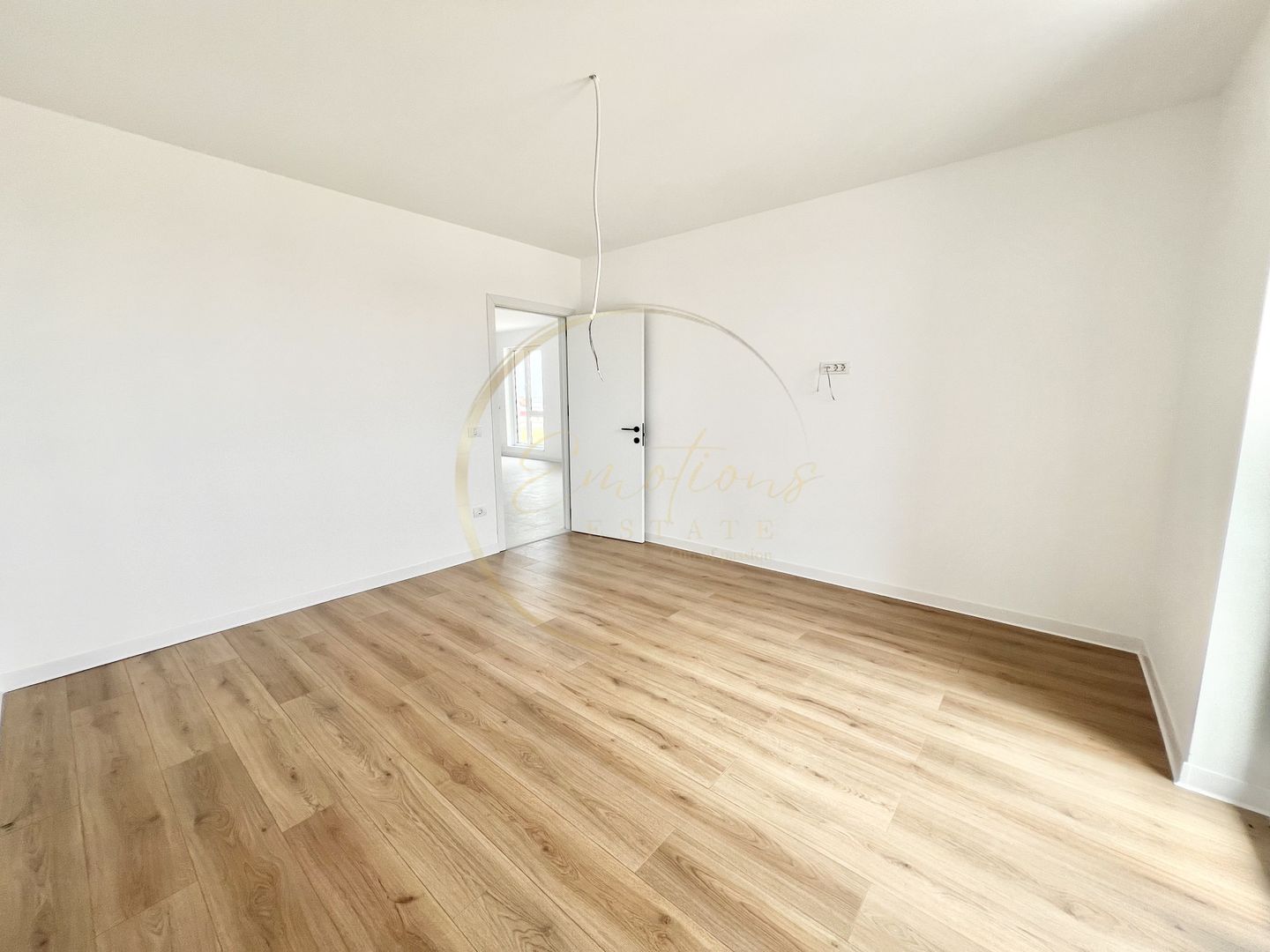 NOU | Apartament 3 camere - Mosnita Noua - Poză 2