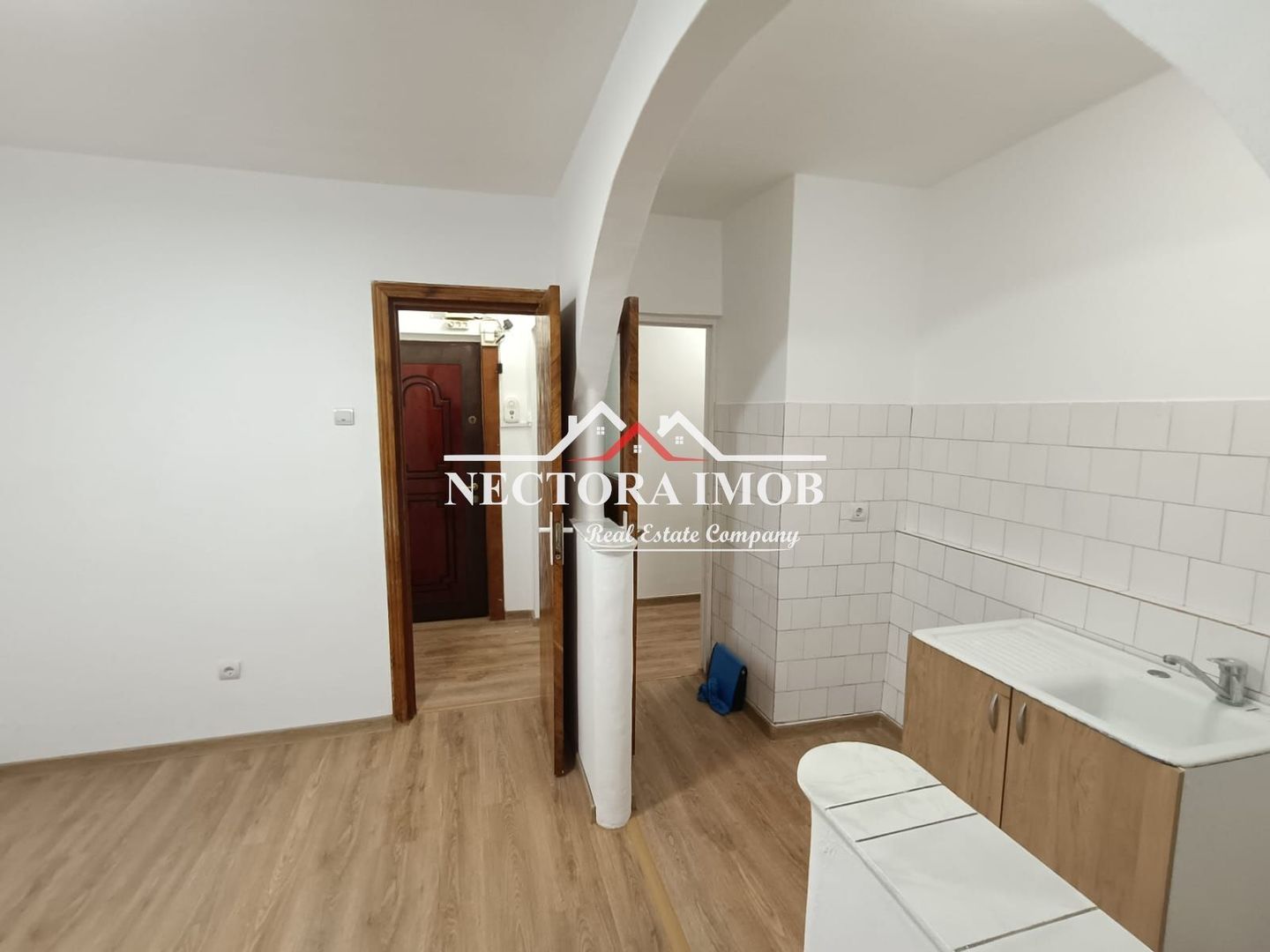 NECTORA IMOB-OCAZIE Apartament 3 camere, 54 mp, Str. R. Reagan, Et. 3 - Poză 11