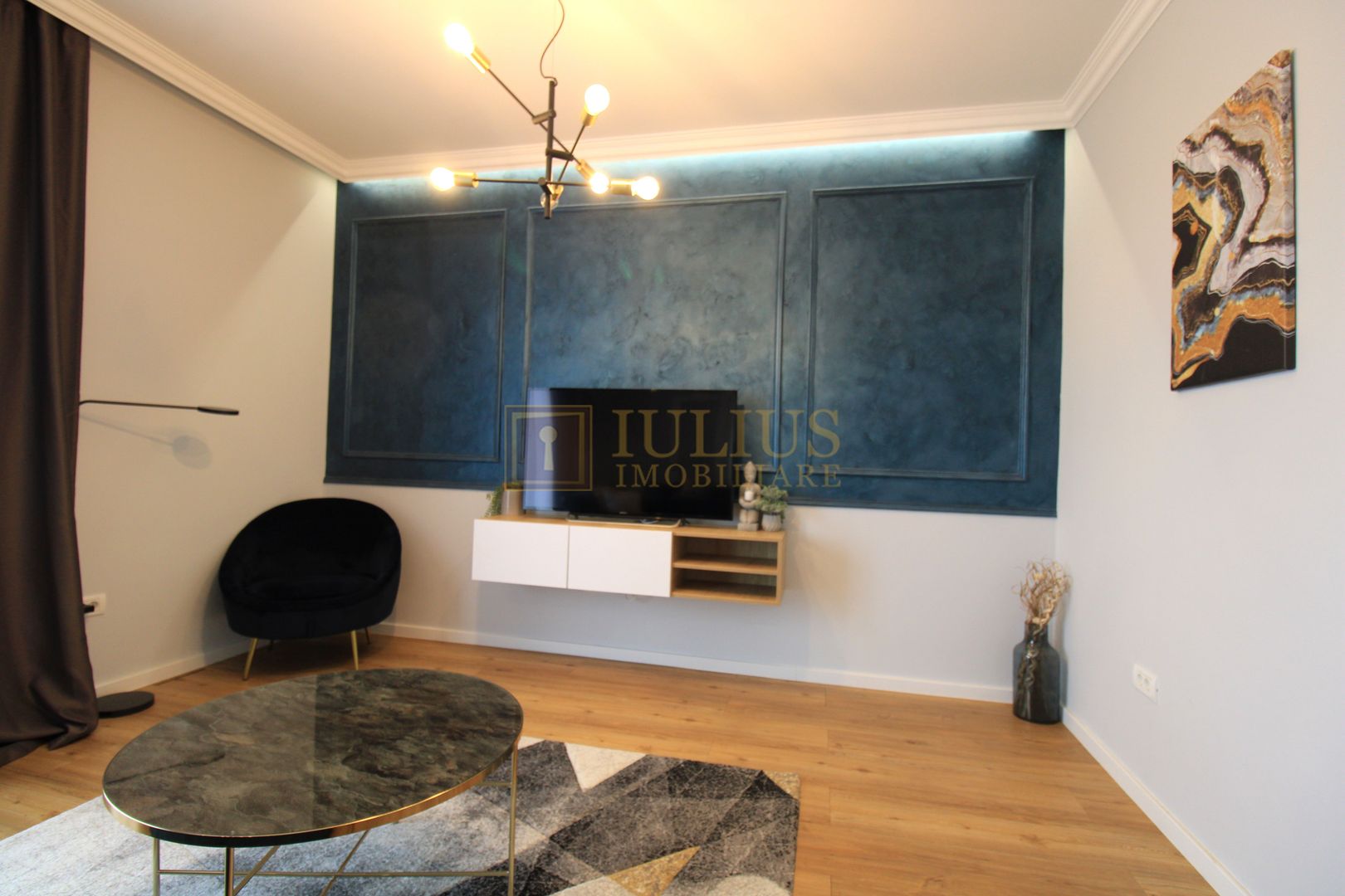 Zona linistita, 3 camere + 2 bai, centrala proprie. - Poză 6