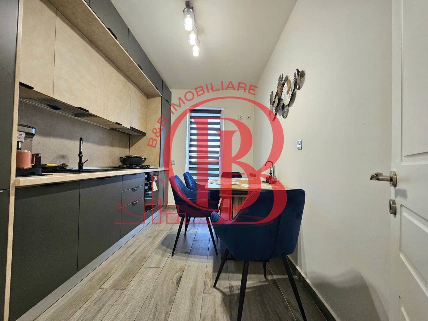 Apartament 3 camere Modern+2 locuri de parcare subterane - Poză 3