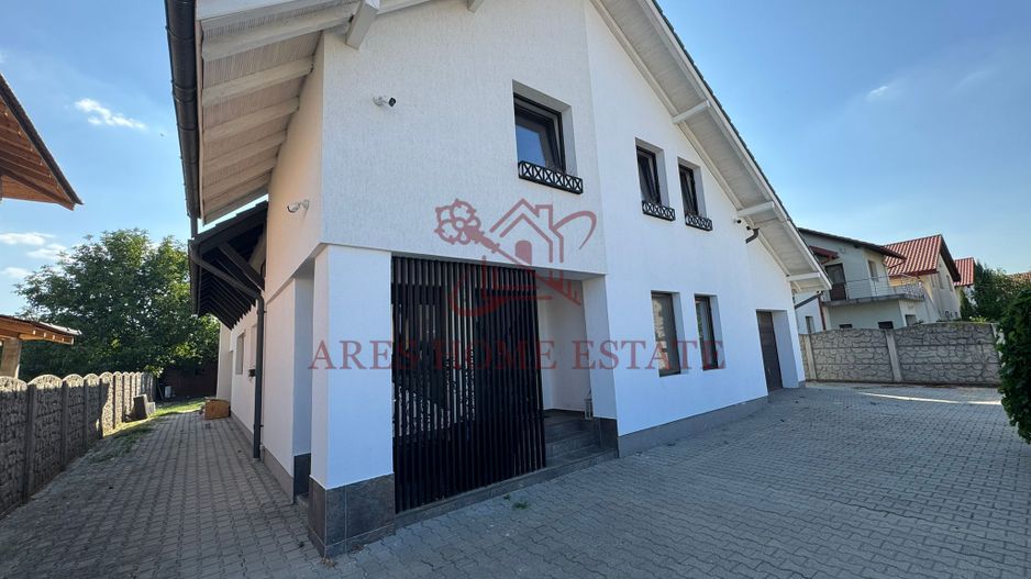 Casă individuală, 5 camere, garaj si curte, comision 0 - Poză 16