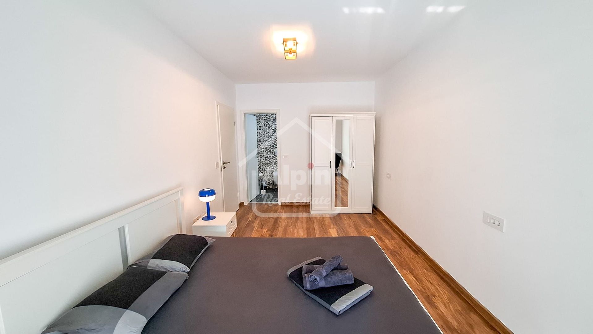 Proprietate Deosebita In Vila - Poză 10