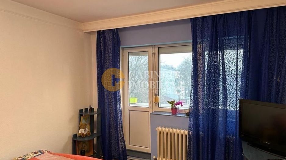 Tatarasi 4 camere etaj 3/4 - 90mp - mobilat - GARAJ - Poză 4