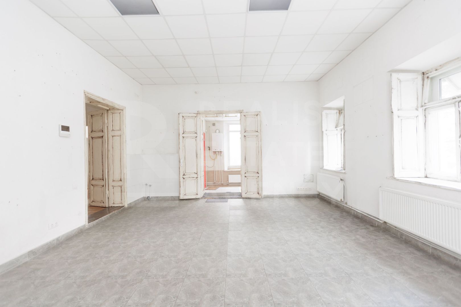 Chirie, spațiu comercial 59,2 mp, str. București, Centru - Poză 2