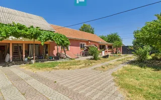 Casă cu 2 corpuri independente în Aradul Nou - Poză 21