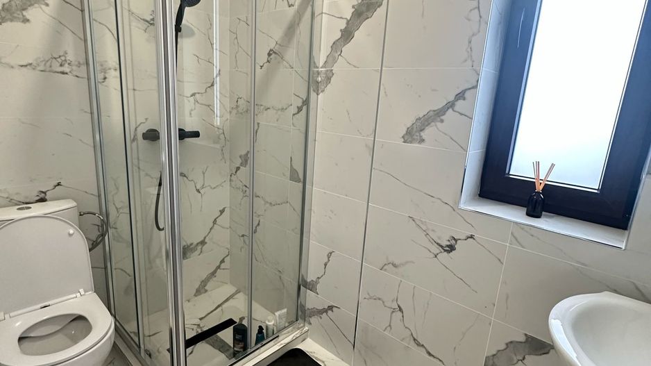 Casă P+1+pod de vânzare – 3 dormitoare, zona 23 August Otopeni, ansamblu - Poză 11