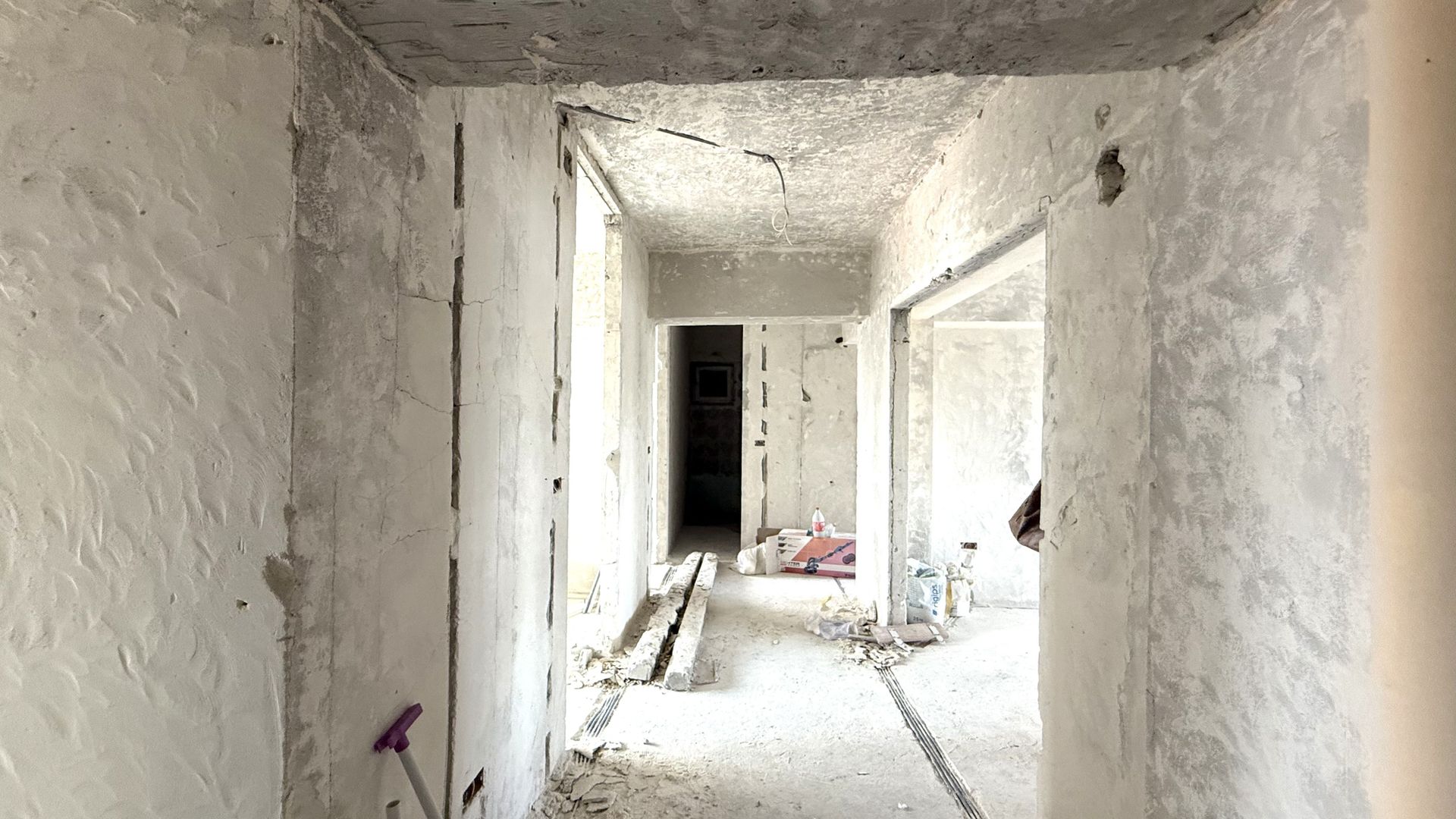 APARTAMENT SPATIOS CU VEDERE PE 2 PARTI - Poză 8
