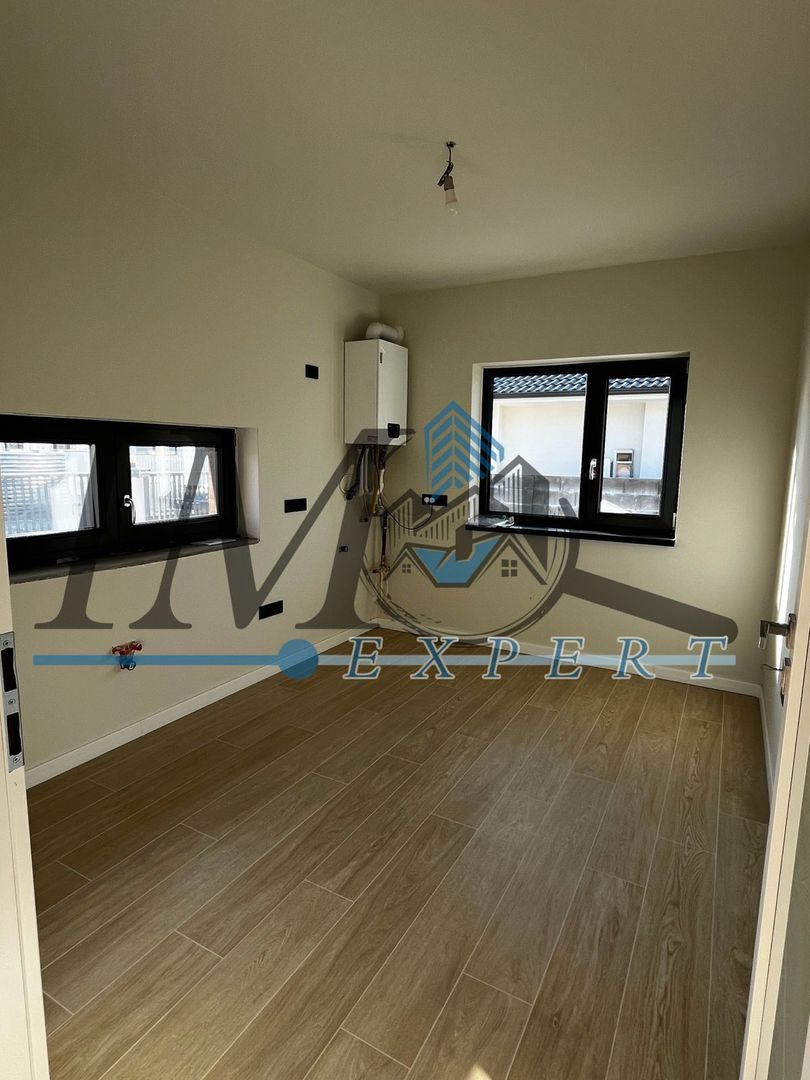 Casa de vanzare în Micesti - Poză 3