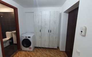 Garsoniera de vanzare zona Eroii Revolutiei - Poză 4