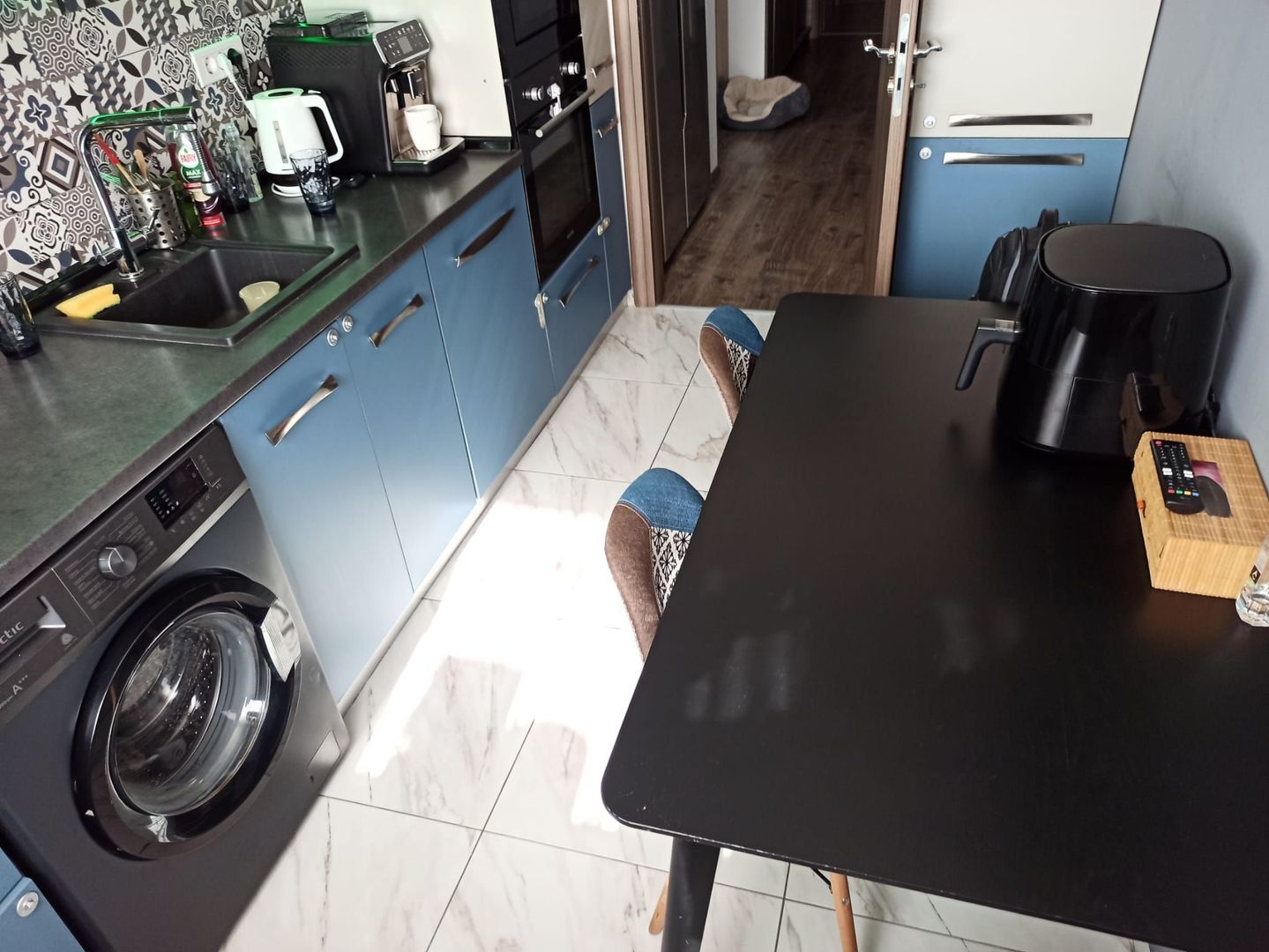 garsoniera total decomandata-42mp/metrou Berceni/3-5min pe jos - Poză 5