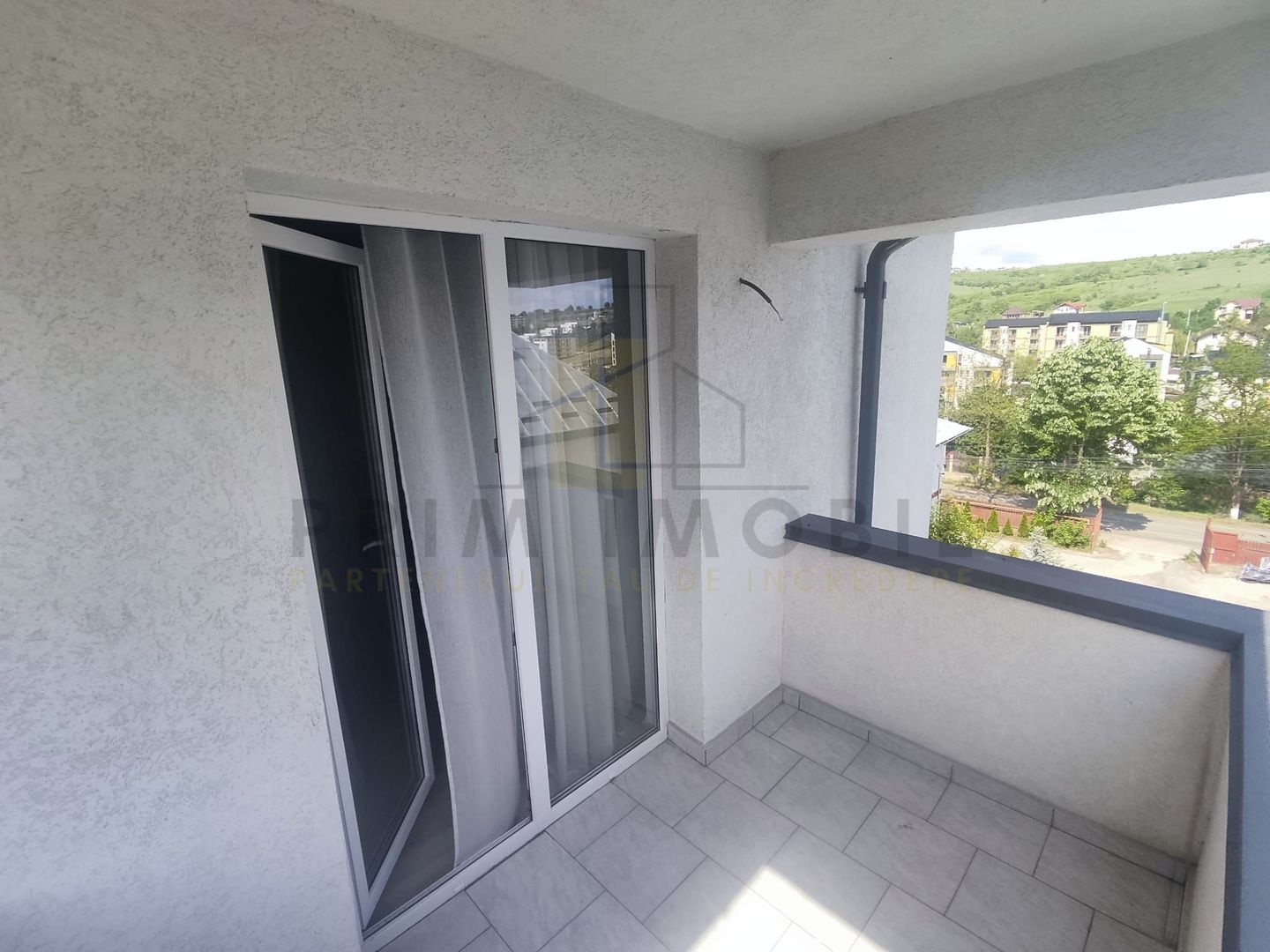 2 Camere Decomandat / Rond Pacurari/ Parcare inclusa - Poză 6